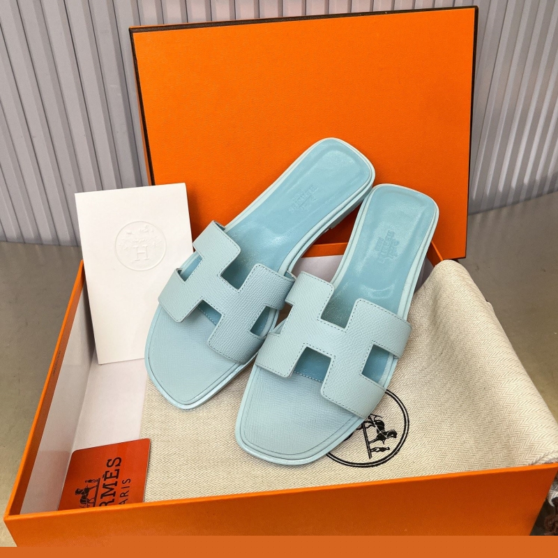 H**mes slippers